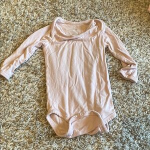 Kyte Baby light rose 6-12M onesie